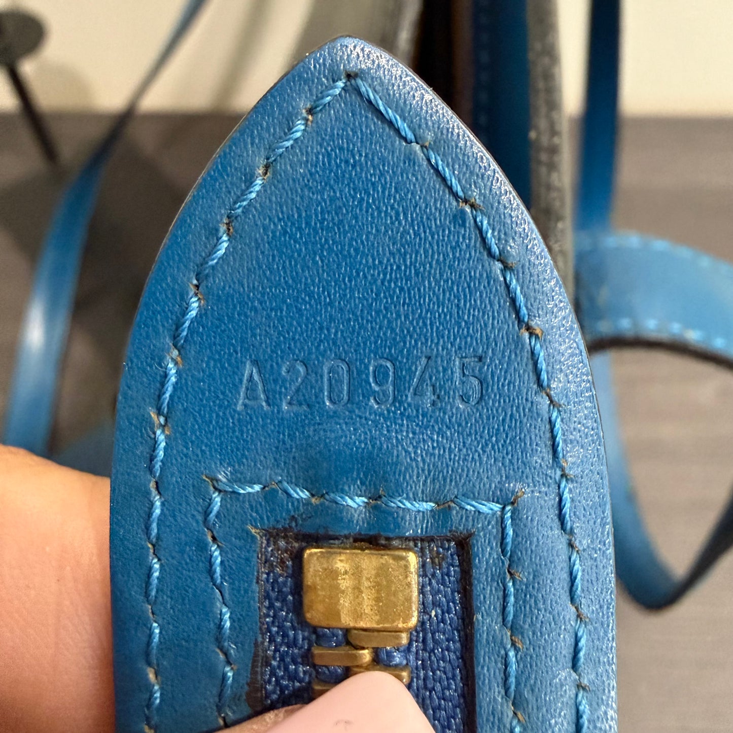 LOUIS VUITTON Saint Jacques GM