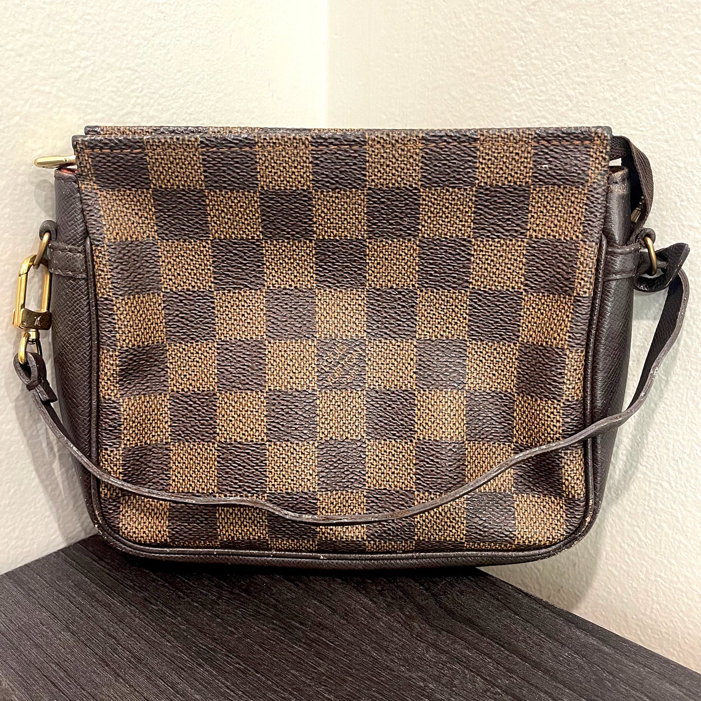 SOLD! Louis Vuitton Damier Ebene Trousse Make Up Bag Pochette