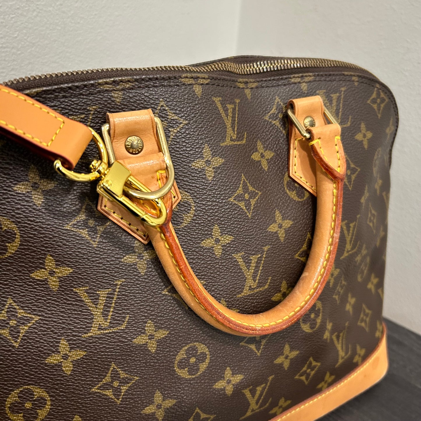 #507 LOUIS VUITTON Alma