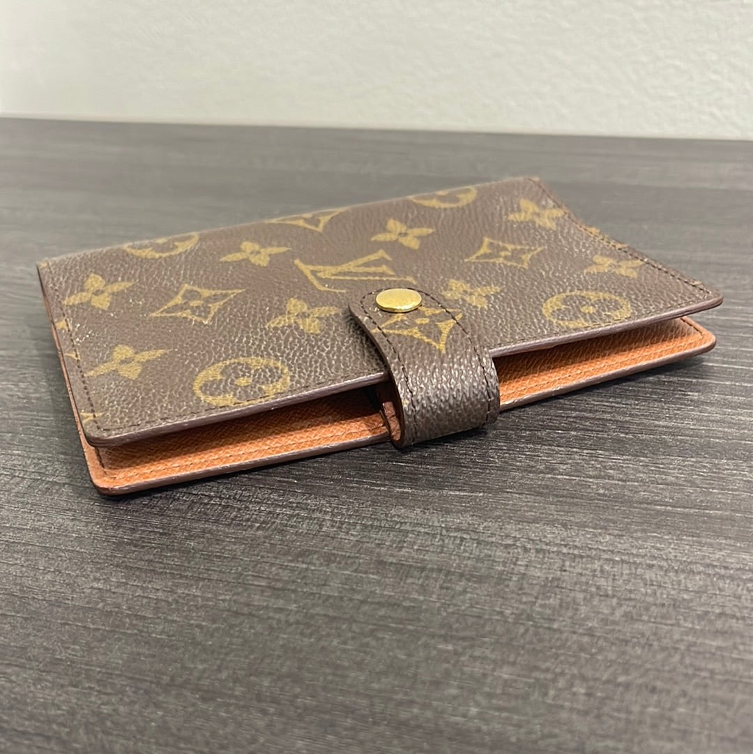 SOLD! Louis Vuitton Monogram Agenda PM