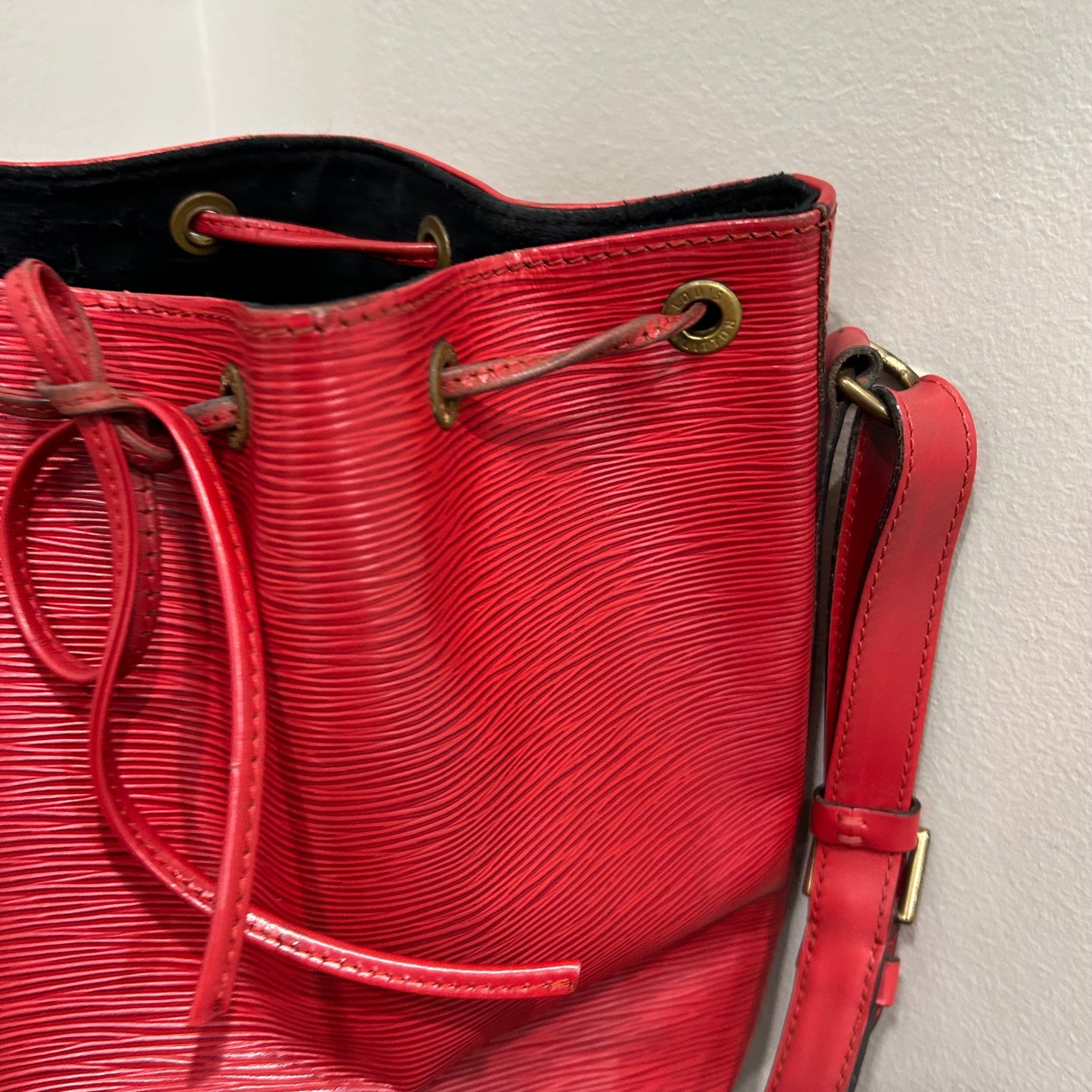 CLEARANCE Louis Vuitton Epi Noe GM