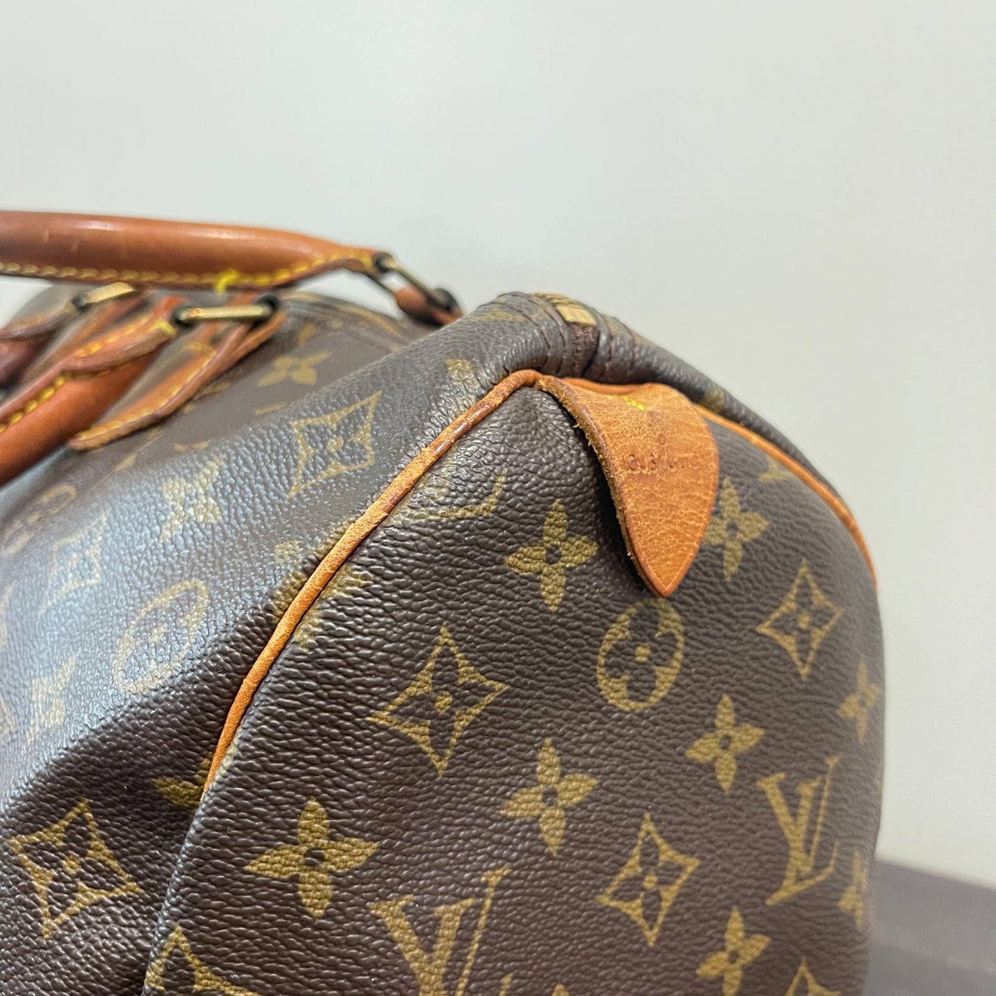 Louis Vuitton Monogram Speedy 35