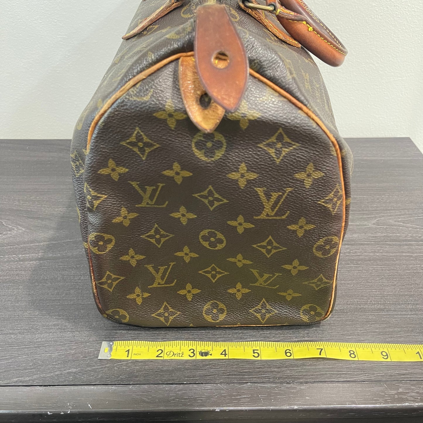 Louis Vuitton Monogram Speedy 35