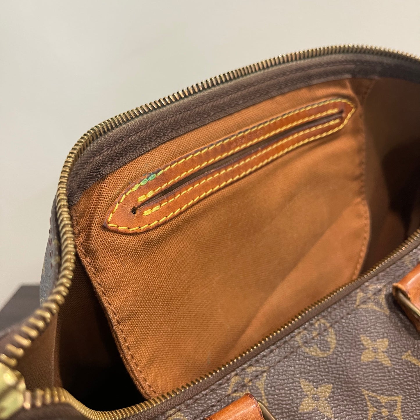 Louis Vuitton Monogram Speedy 35