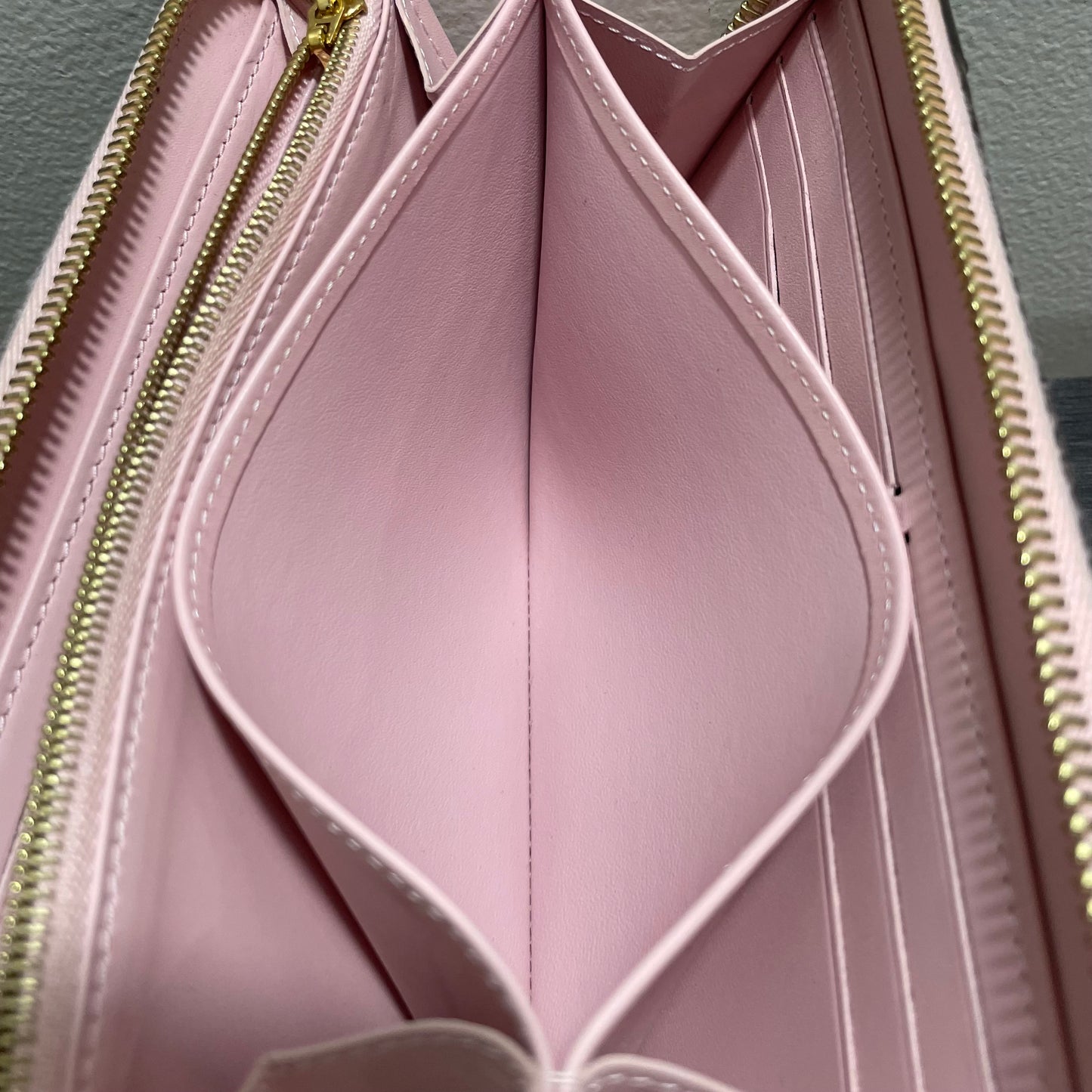 Louis Vuitton Vernis Venice Zippy Wallet & Storage Box