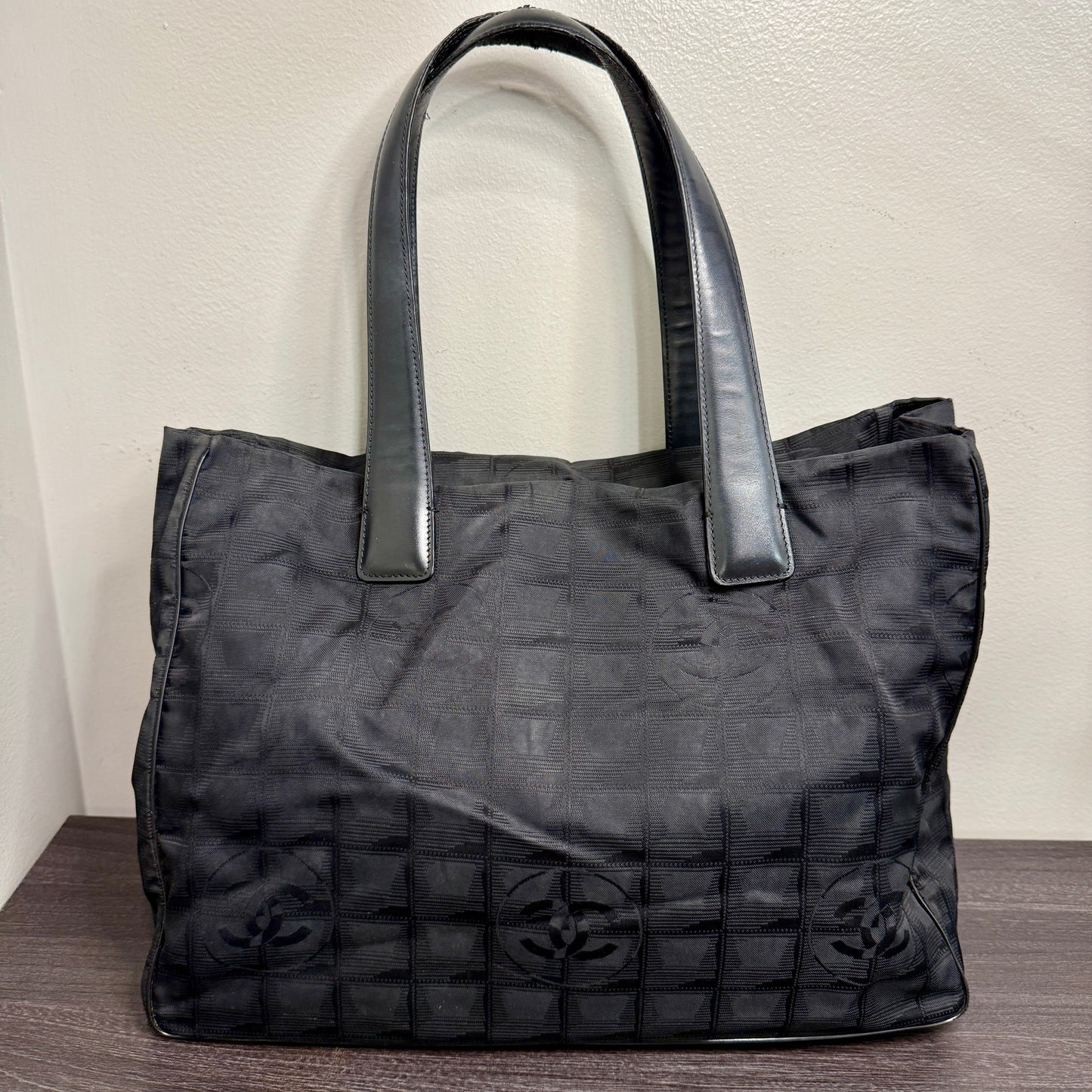 #1029 CHANEL Travel Ligne Tote Black