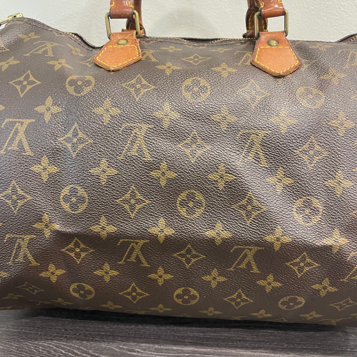 Louis Vuitton Monogram Speedy 35