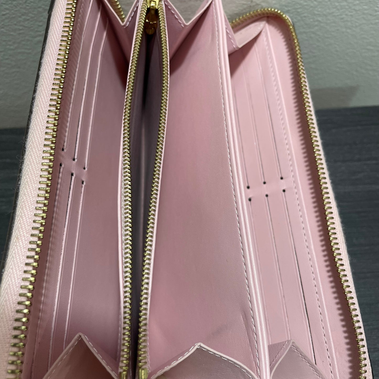 Louis Vuitton Vernis Venice Zippy Wallet & Storage Box