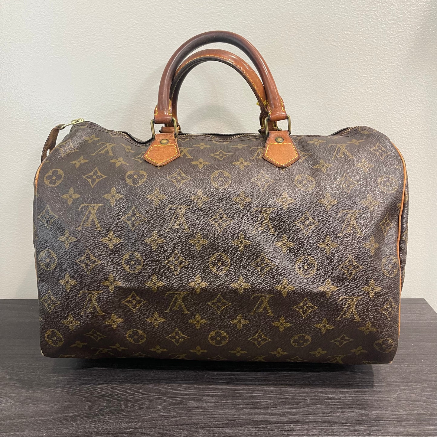 Louis Vuitton Monogram Speedy 35