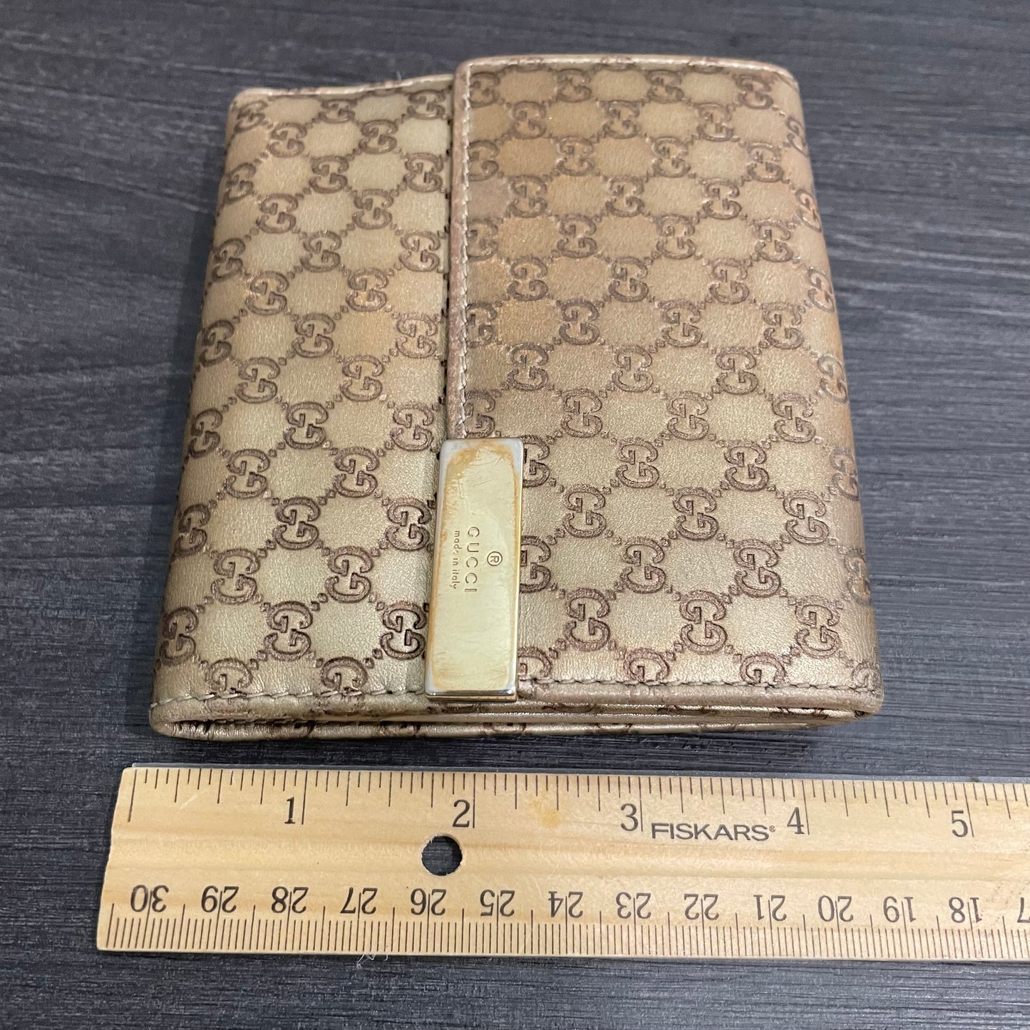 #181 GUCCI GG Leather Compact Wallet