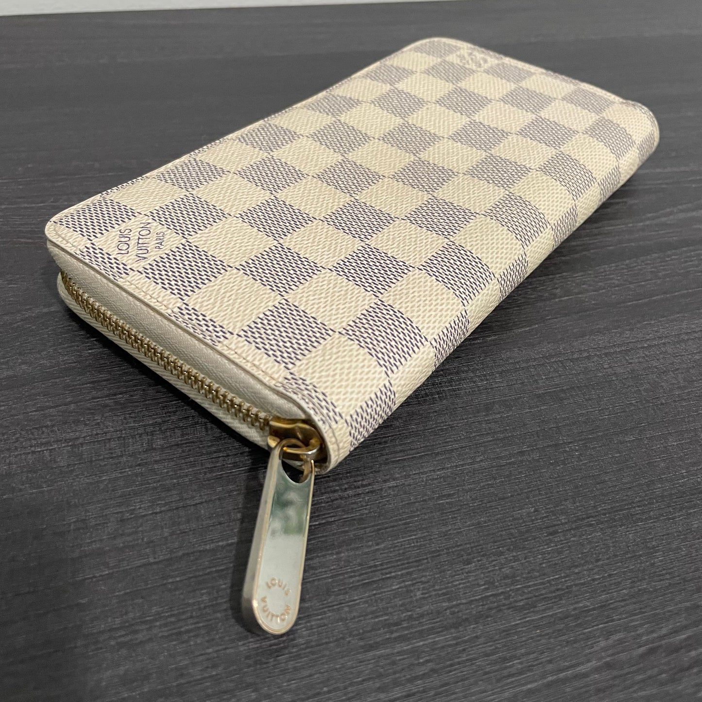 July-9 BAG DROP (Subscriber Price $150) Louis Vuitton Damier Azur Zippy Wallet