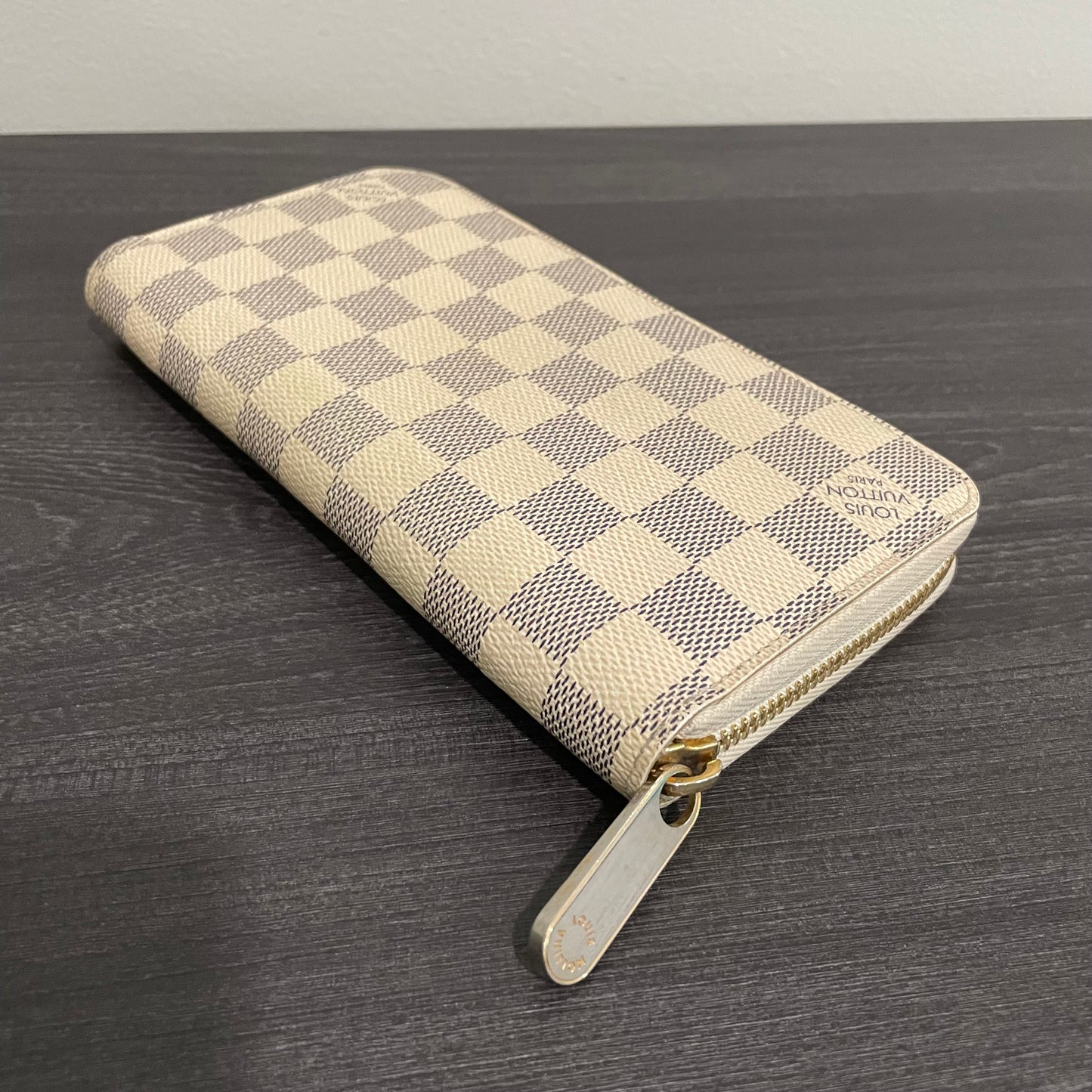 July-9 BAG DROP (Subscriber Price $150) Louis Vuitton Damier Azur Zippy Wallet