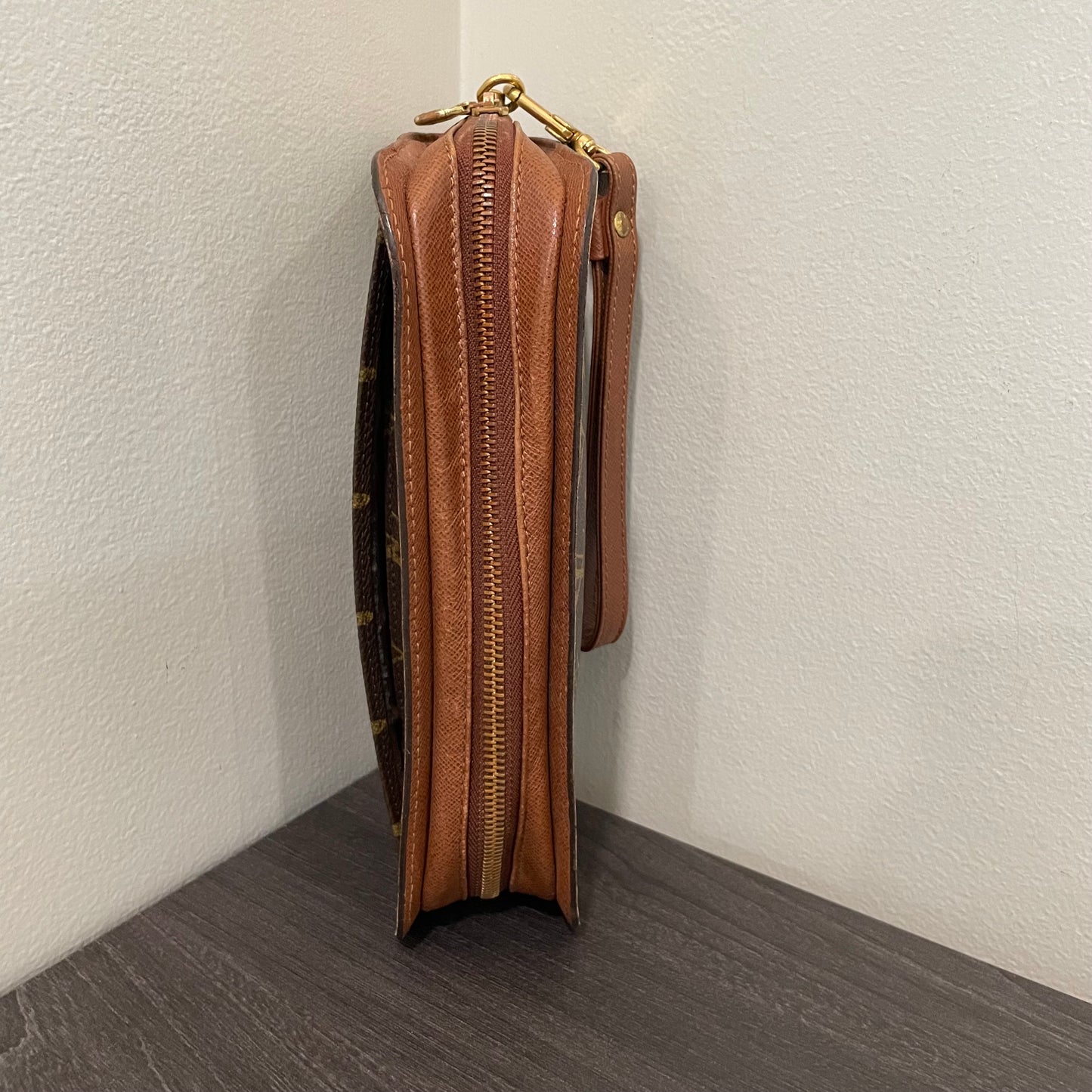 July-9 BAG DROP (Subscriber Price $260) Louis Vuitton Monogram Orsay Clutch