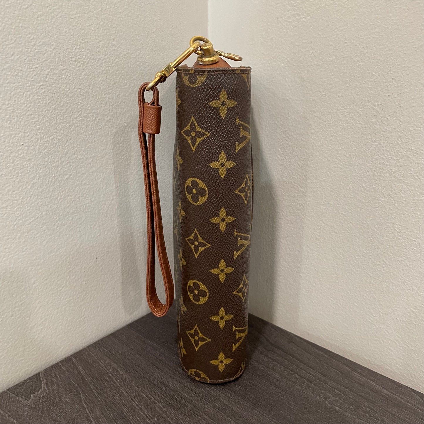 July-9 BAG DROP (Subscriber Price $260) Louis Vuitton Monogram Orsay Clutch