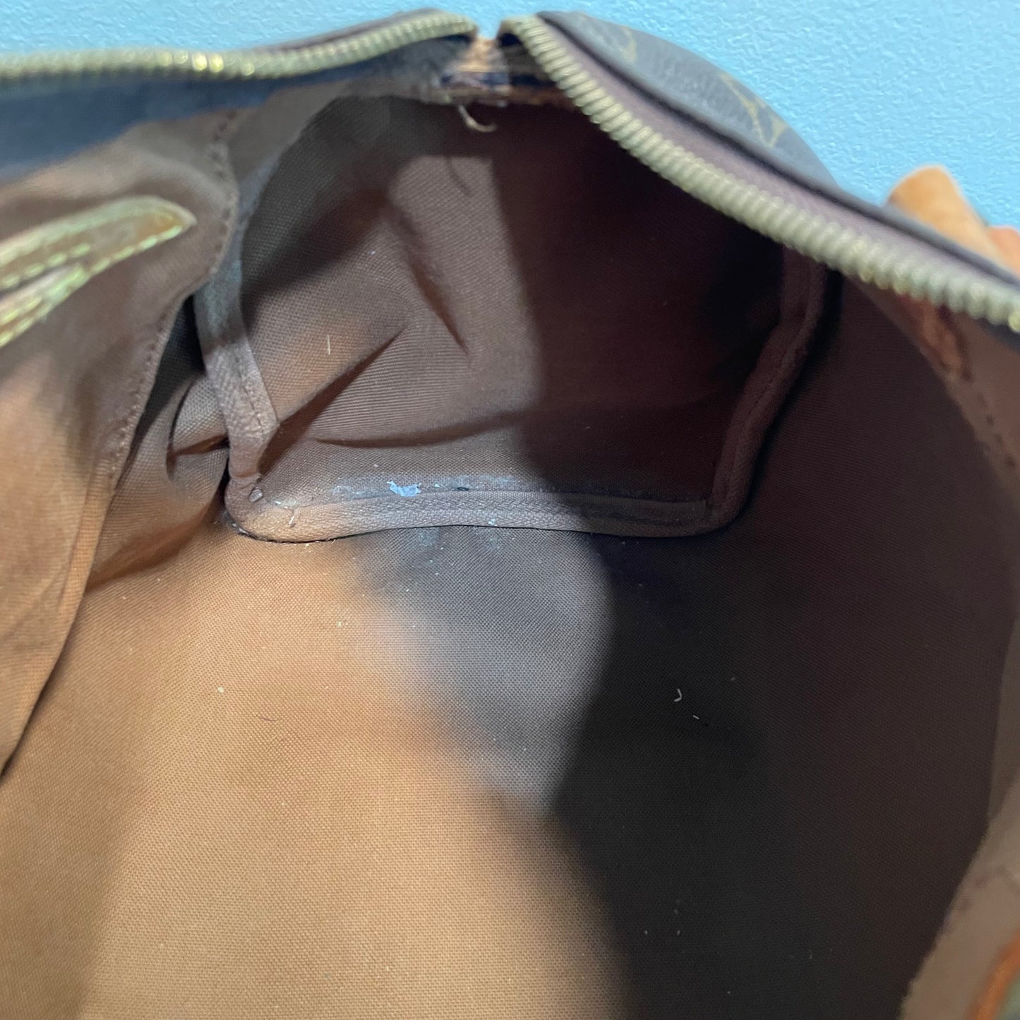 July-9 BAG DROP (Subscriber Price $290) Louis Vuitton Monogram Speedy 25 with Lock & Key