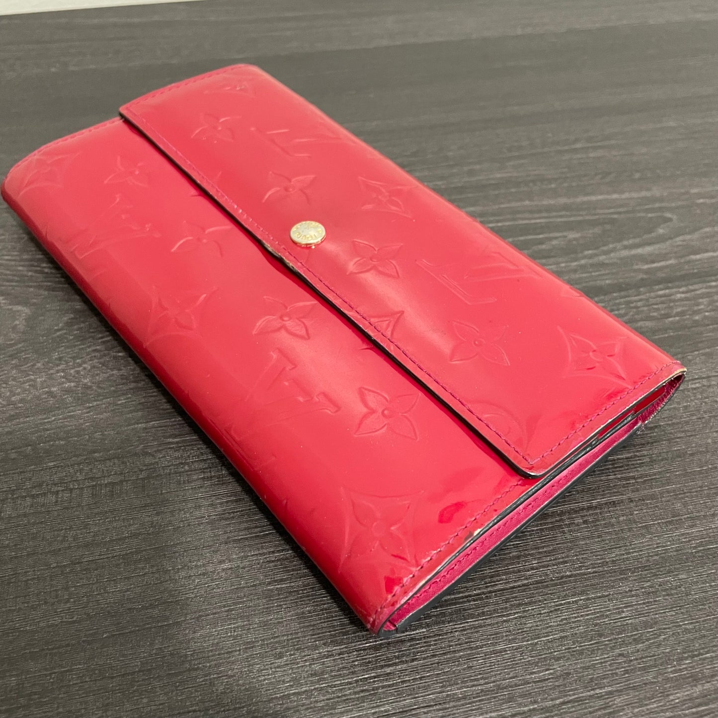 July-9 BAG DROP (Subscriber Price $100) Louis Vuitton Scarlet Vernis Wallet