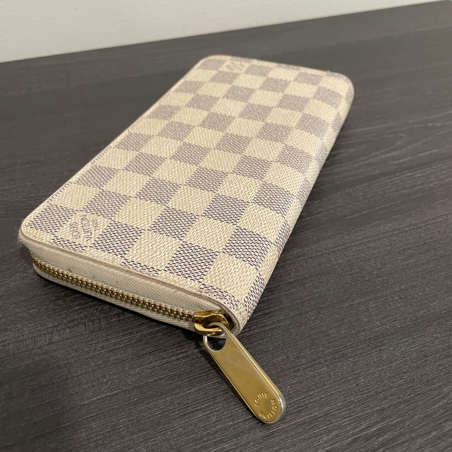 SOLD! Louis Vuitton Damier Azur Zippy Wallet