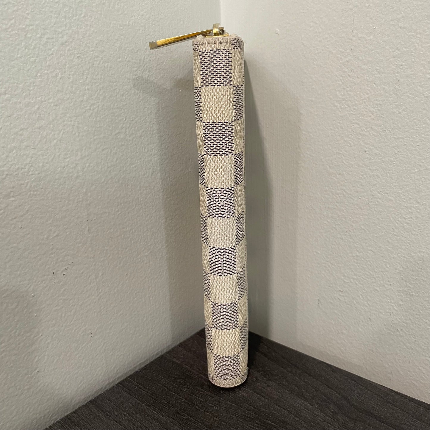 SOLD! Louis Vuitton Damier Azur Zippy Wallet