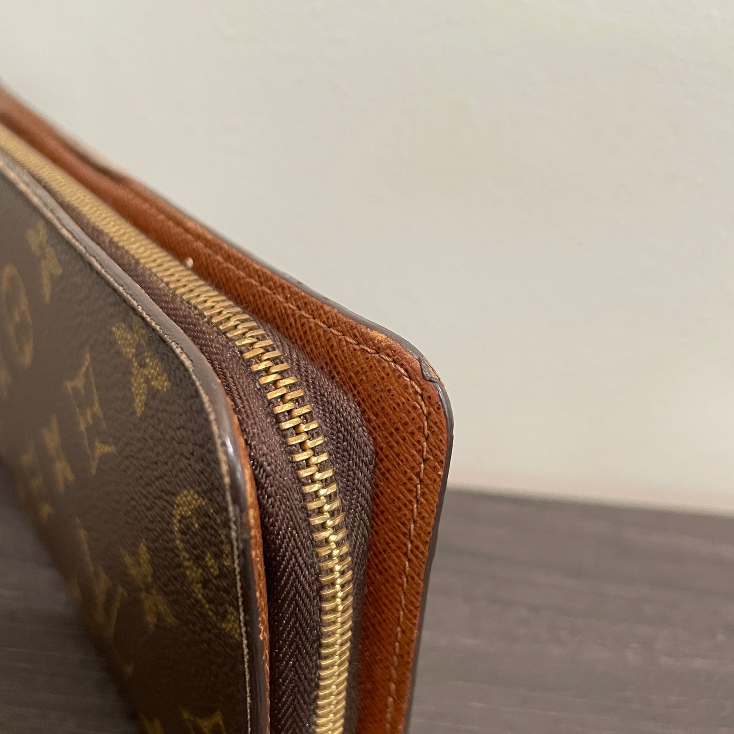 July-9 BAG DROP (Subscriber Price $200) Louis Vuitton Monogram Zippy Wallet