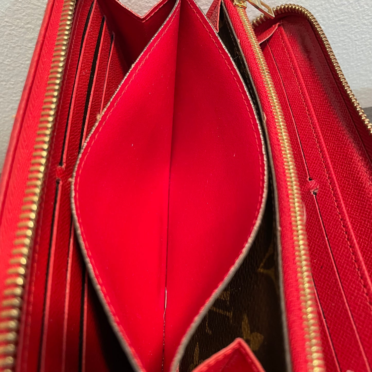 SOLD! Louis Vuitton Monogram Cerise Retiro Zippy Wallet