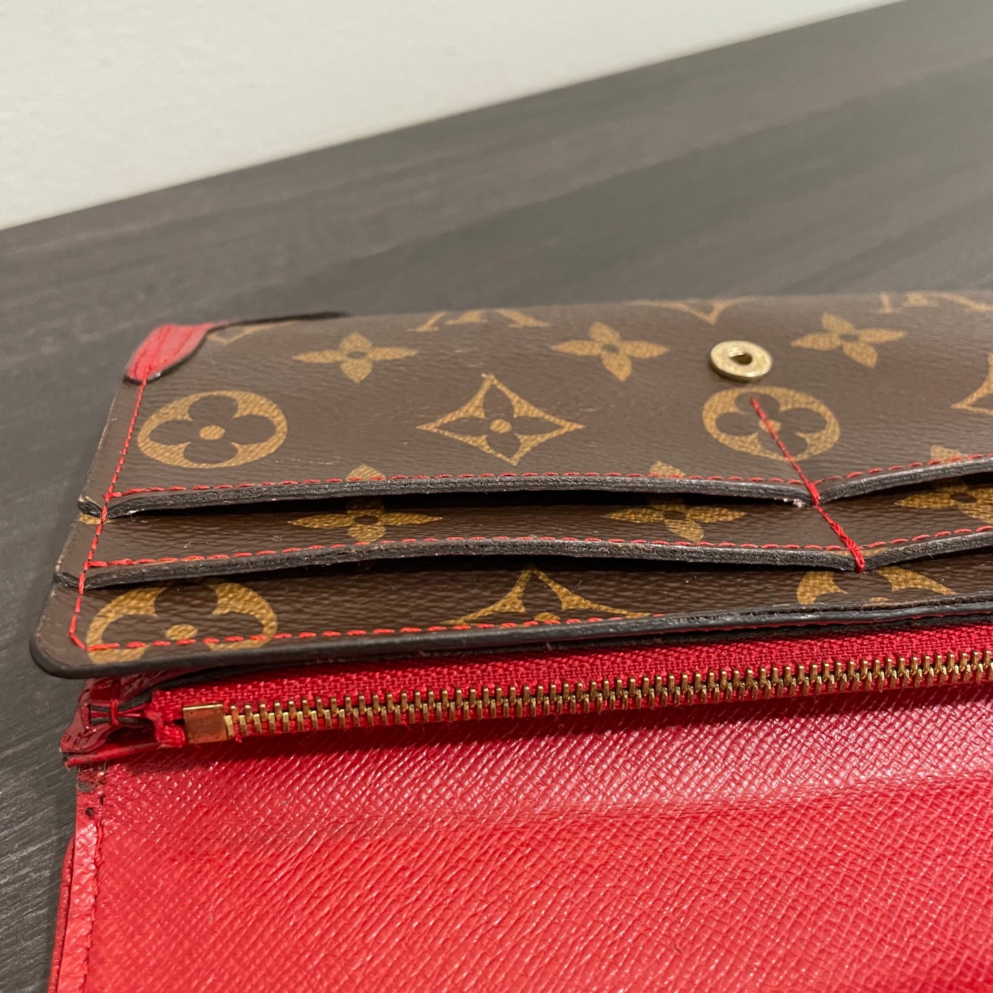 July-9 BAG DROP (Subscriber Price $150) Louis Vuitton Monogram Sarah Retiro Wallet