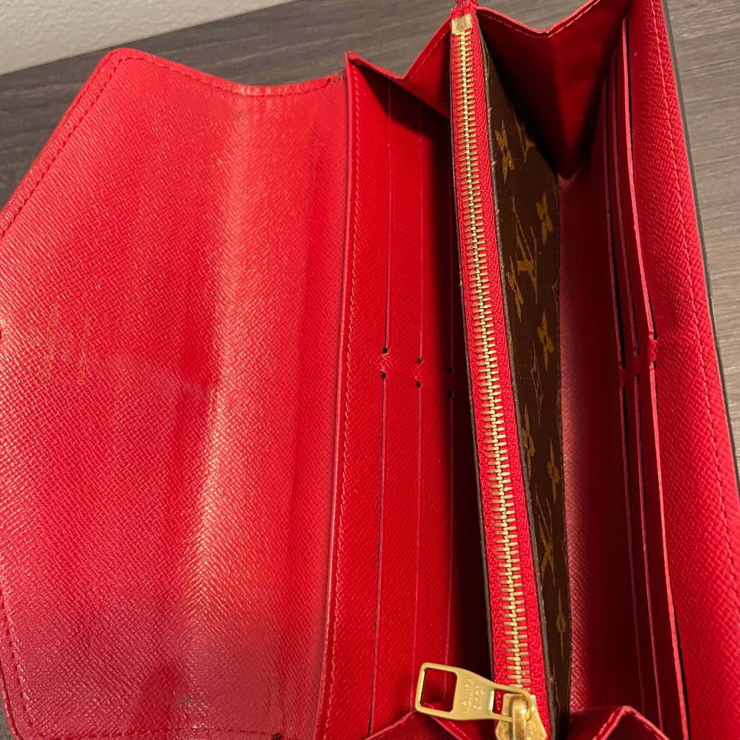 July-9 BAG DROP (Subscriber Price $150) Louis Vuitton Monogram Sarah Retiro Wallet