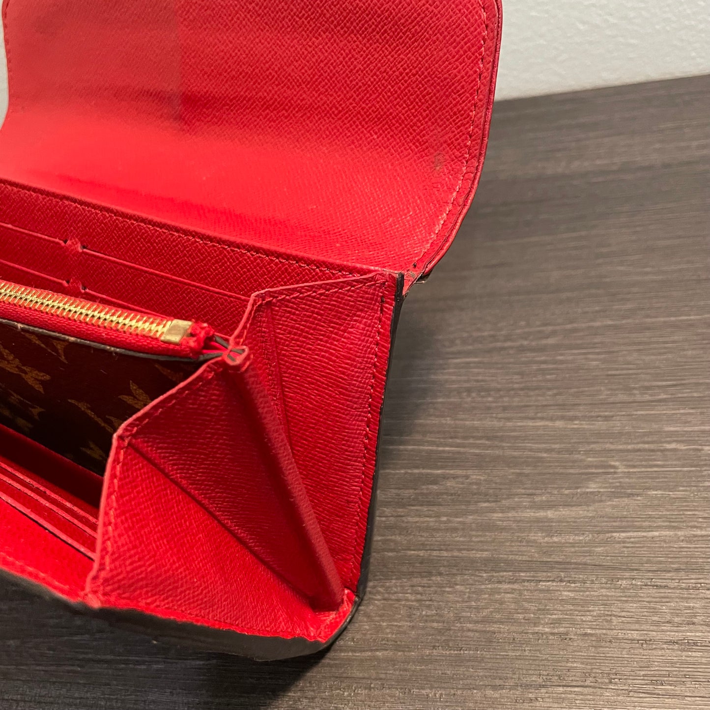 July-9 BAG DROP (Subscriber Price $150) Louis Vuitton Monogram Sarah Retiro Wallet