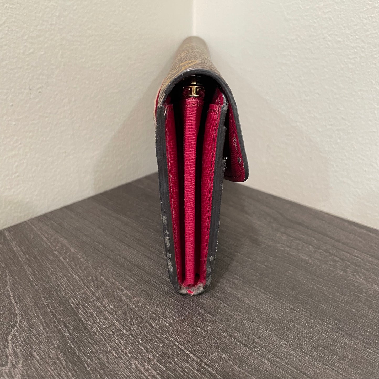 July-9 BAG DROP (Subscriber Price $150) Louis Vuitton Monogram Sarah Fuchsia Wallet