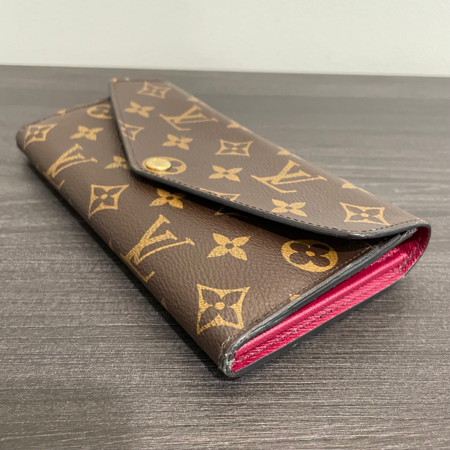 July-9 BAG DROP (Subscriber Price $150) Louis Vuitton Monogram Sarah Fuchsia Wallet