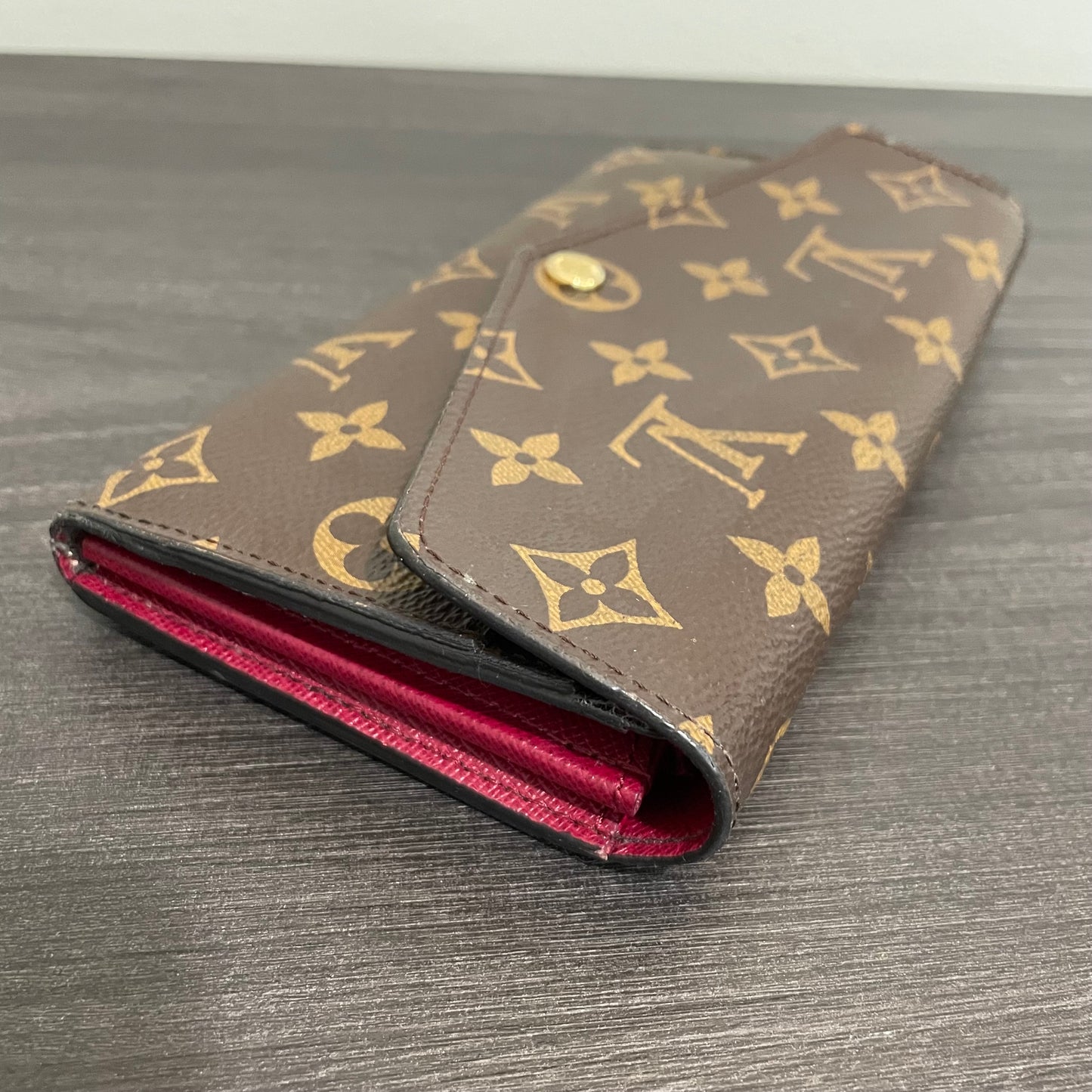 July-9 BAG DROP (Subscriber Price $150) Louis Vuitton Monogram Sarah Fuchsia Wallet