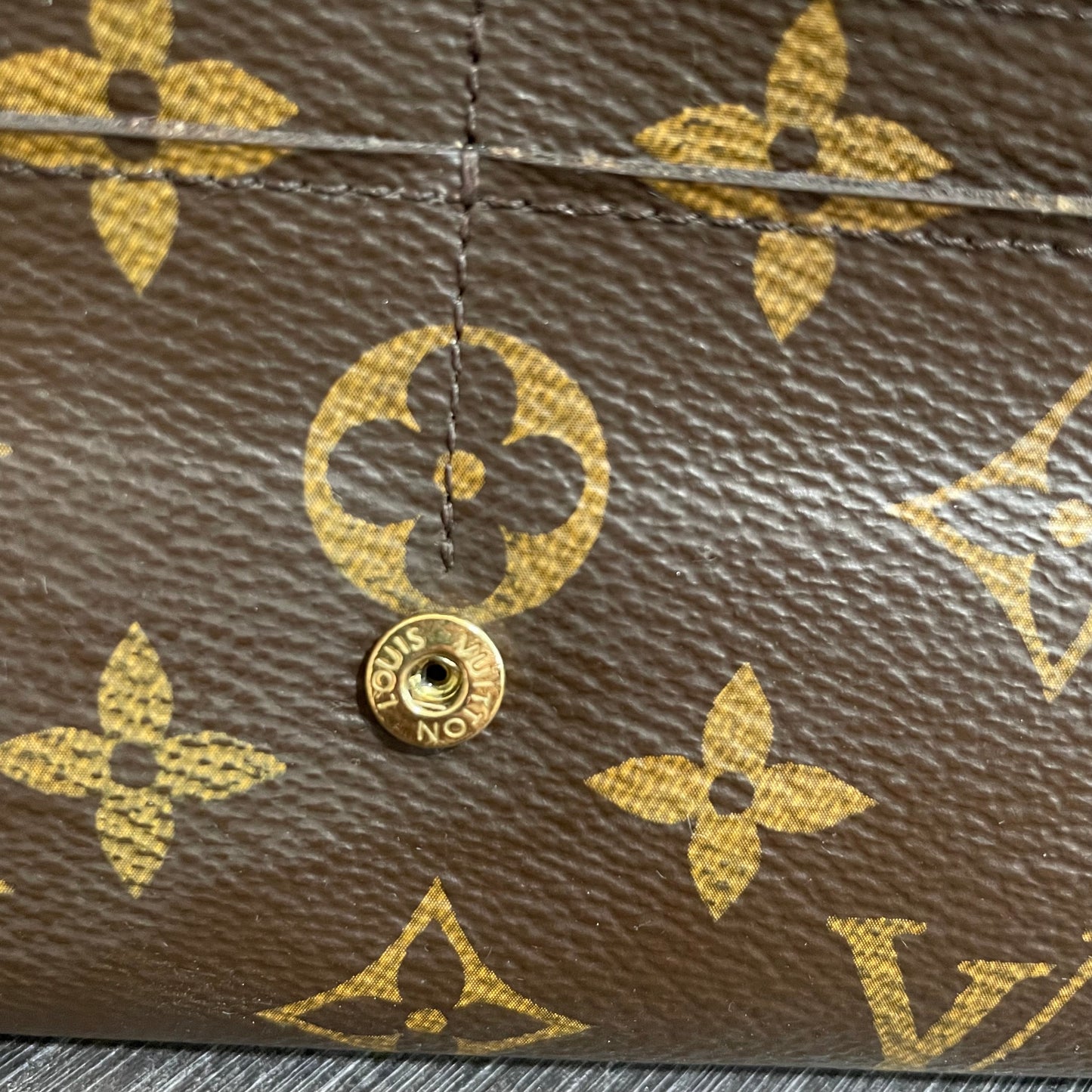 July-9 BAG DROP (Subscriber Price $150) Louis Vuitton Monogram Sarah Fuchsia Wallet