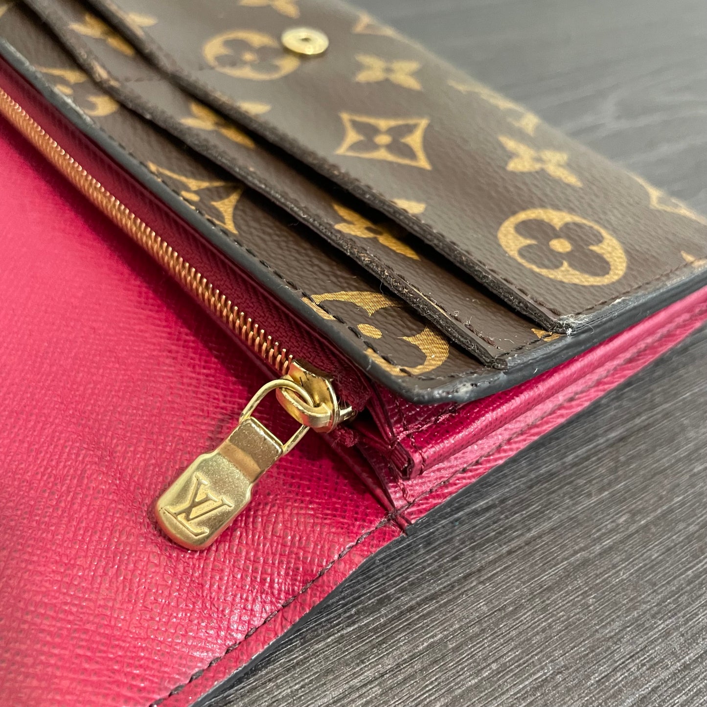 July-9 BAG DROP (Subscriber Price $150) Louis Vuitton Monogram Sarah Fuchsia Wallet