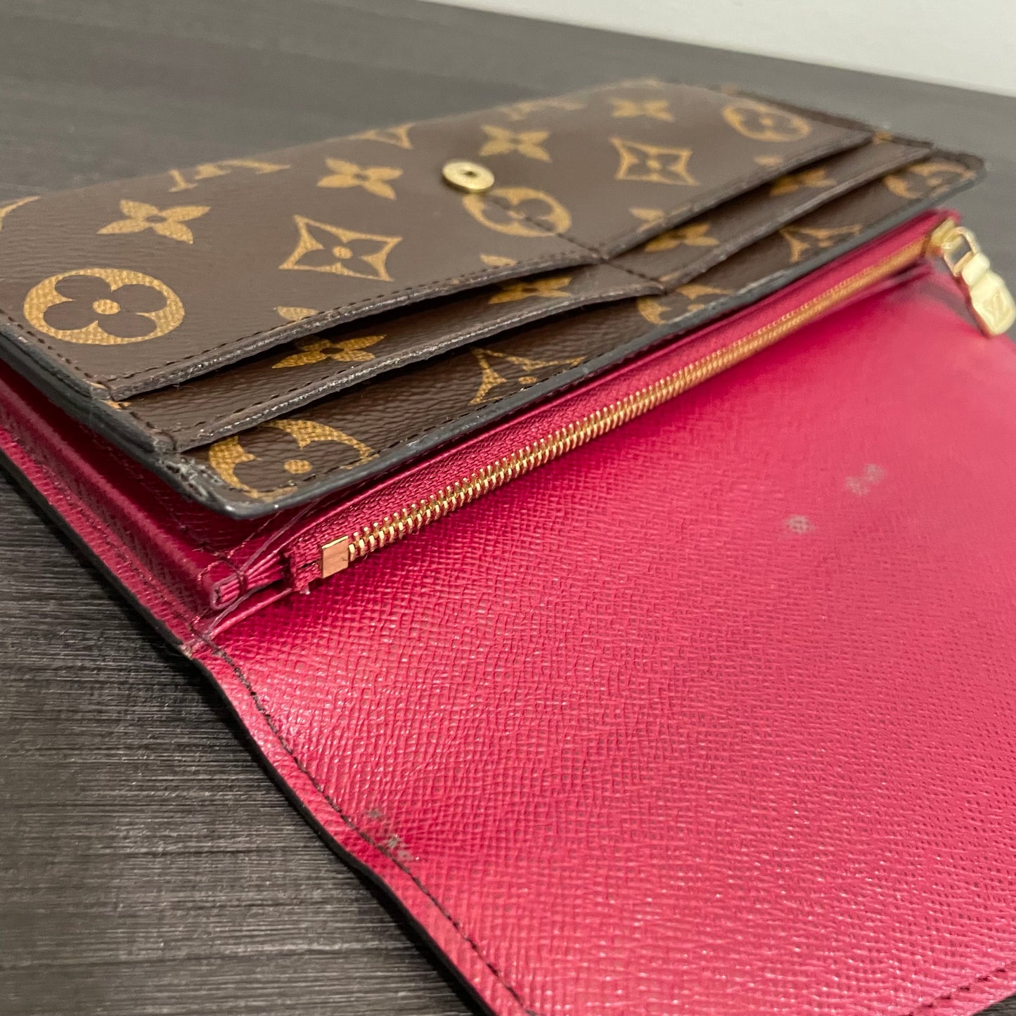 July-9 BAG DROP (Subscriber Price $150) Louis Vuitton Monogram Sarah Fuchsia Wallet