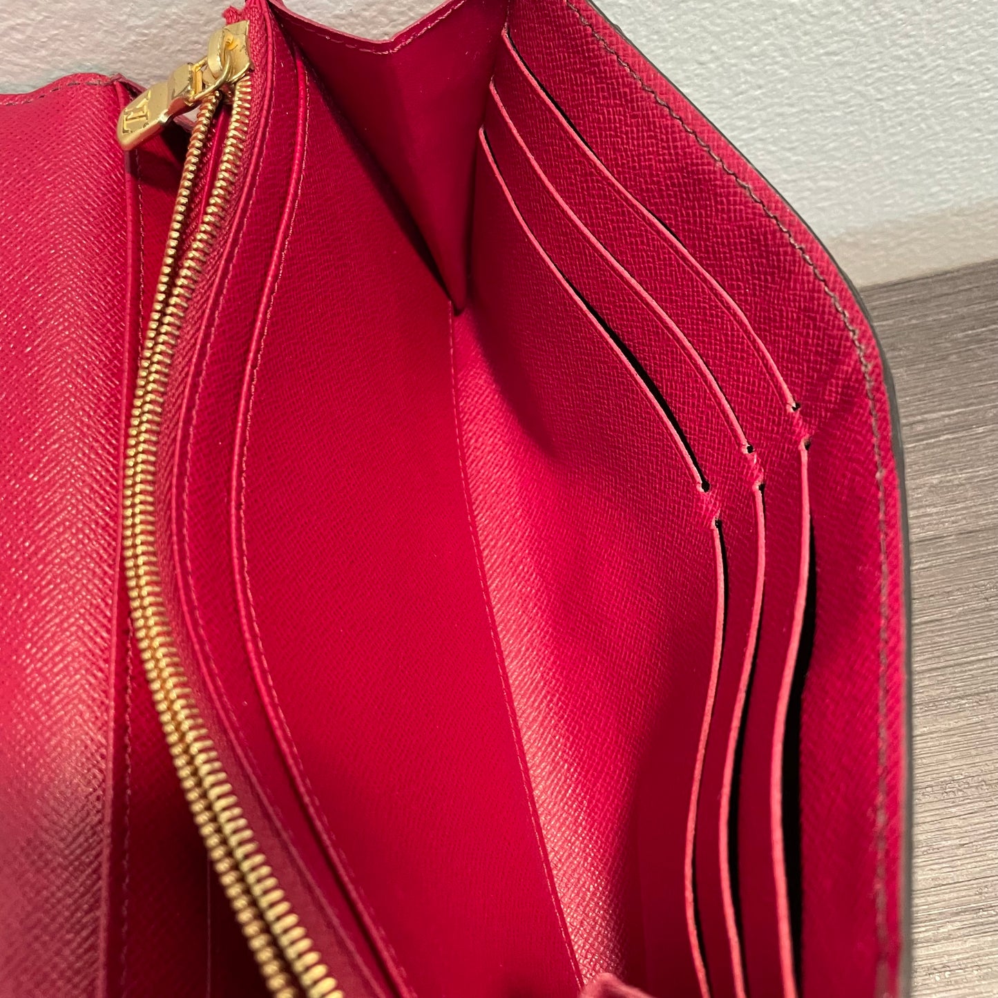 July-9 BAG DROP (Subscriber Price $150) Louis Vuitton Monogram Sarah Fuchsia Wallet