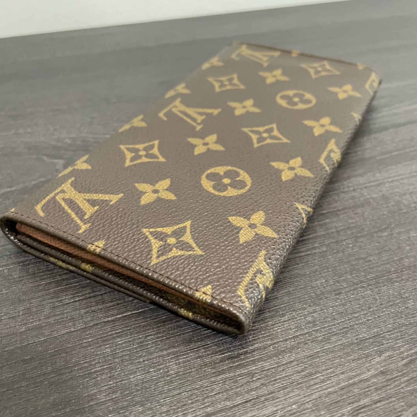 July-9 BAG DROP (Subscriber Price $100) Louis Vuitton Monogram Wallet