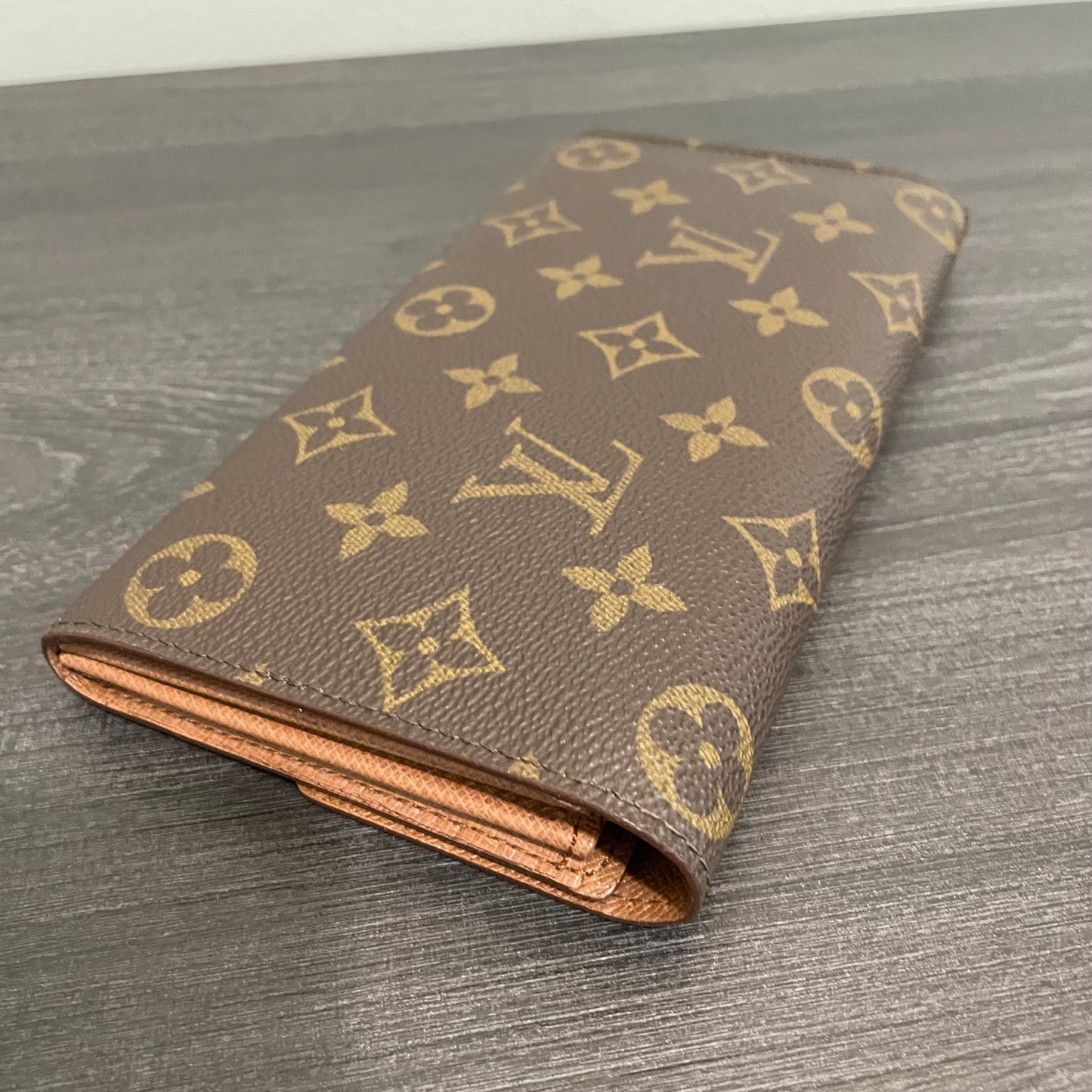 July-9 BAG DROP (Subscriber Price $100) Louis Vuitton Monogram Wallet