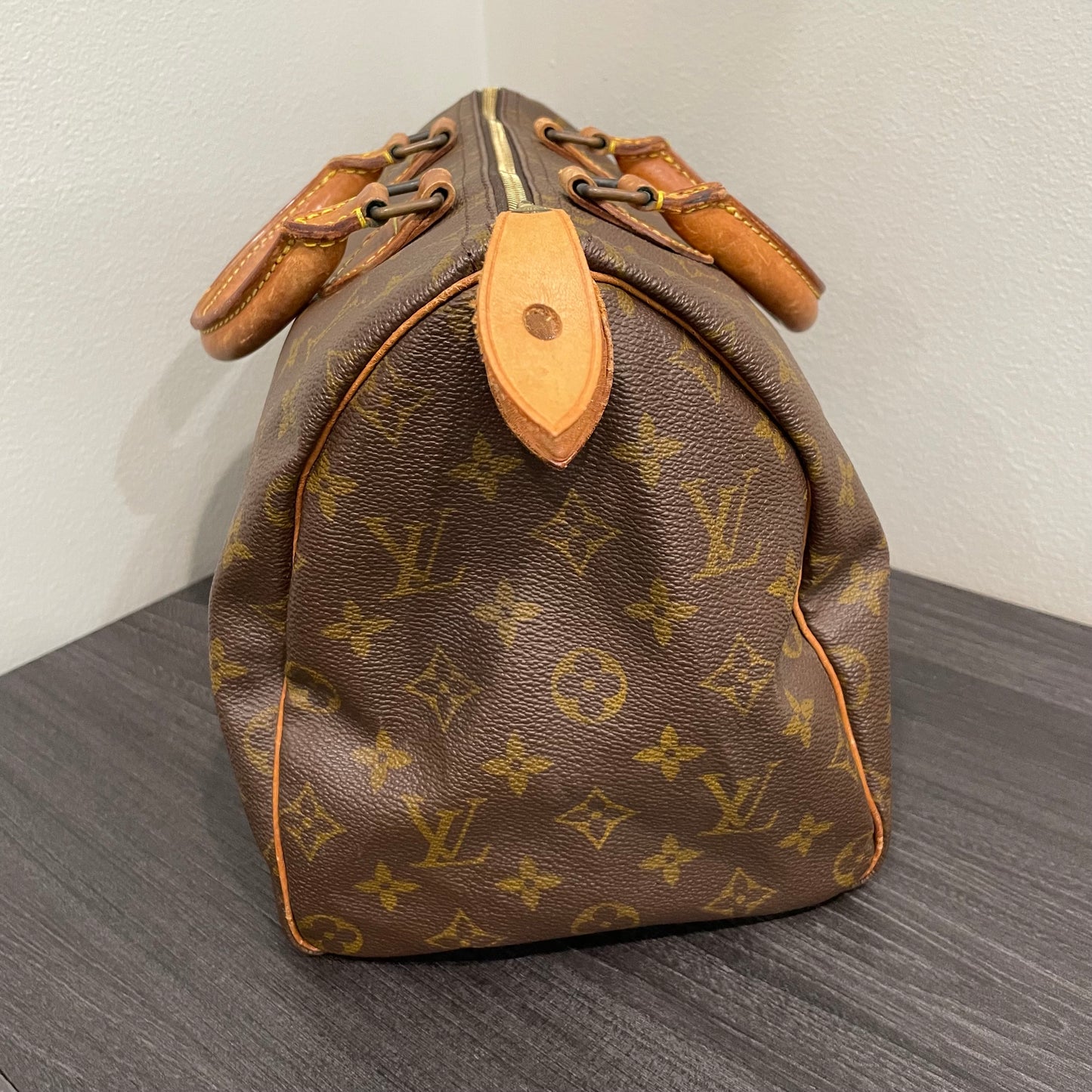 #707 LOUIS VUITTON Speedy 30