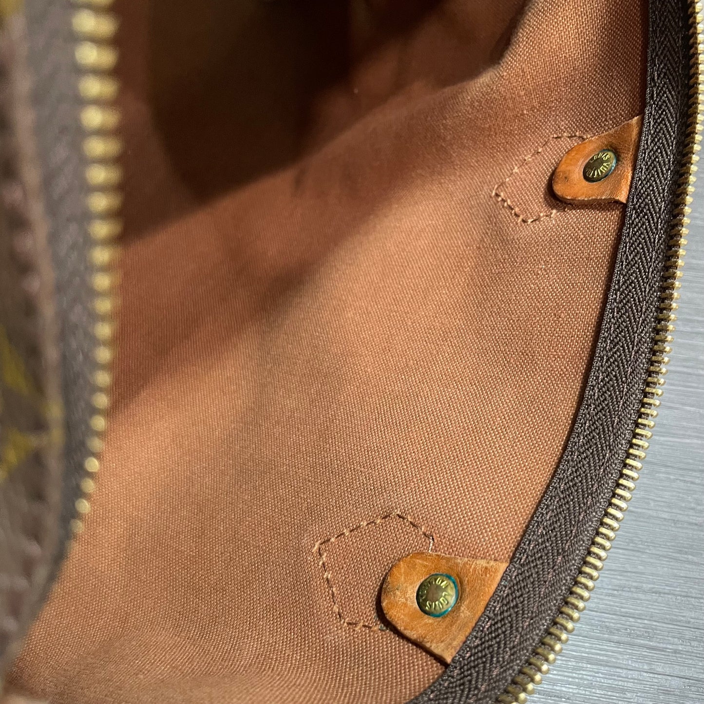 #707 LOUIS VUITTON Speedy 30