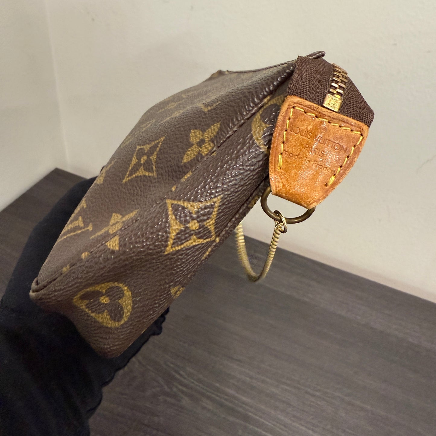 CLEARANCE #1021 LOUIS VUITTON Monogram Pochette