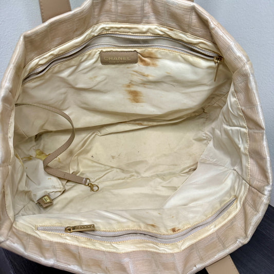 #1030 CHANEL Travel Ligne Tote Neutral