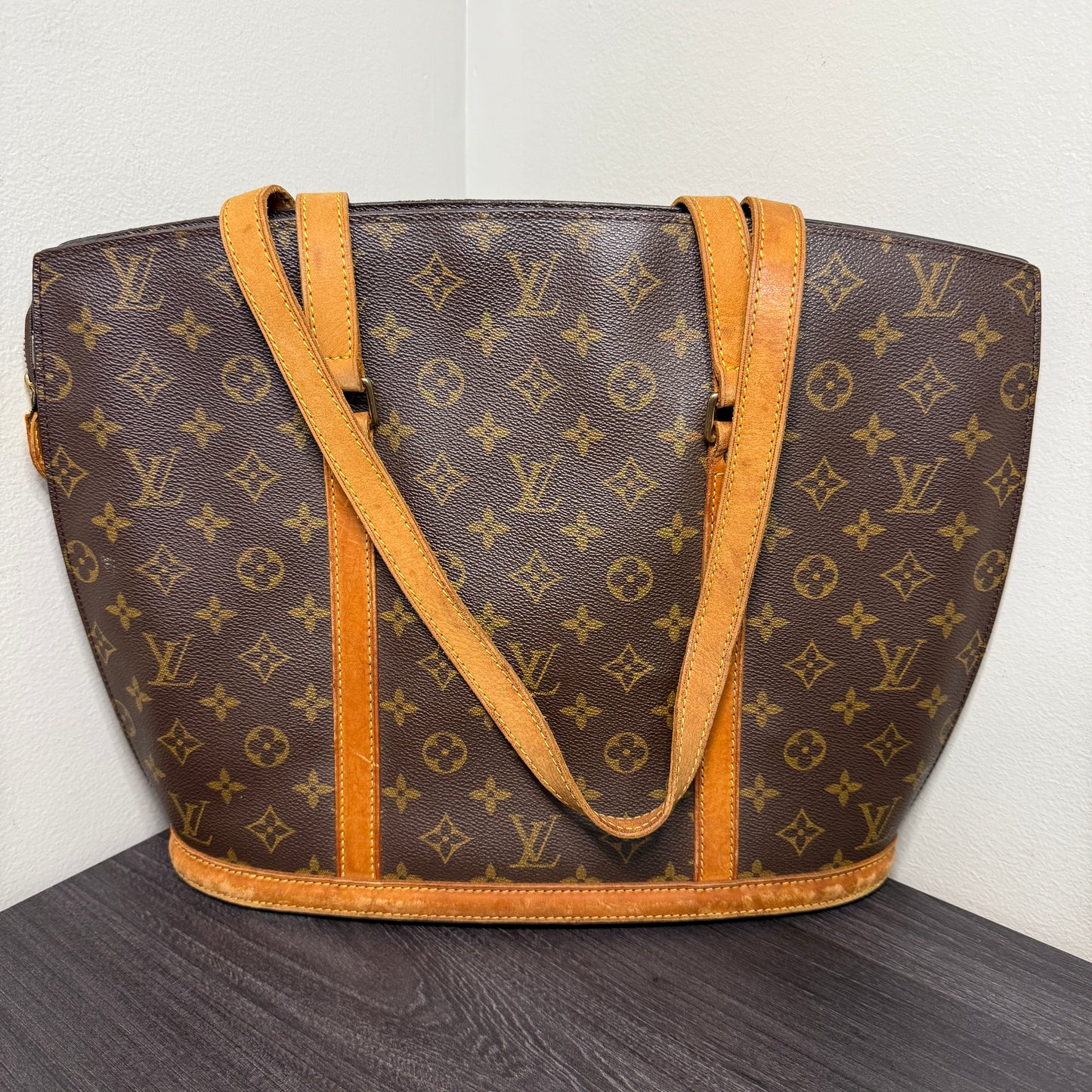 #1032 LOUIS VUITTON Babylone Tote