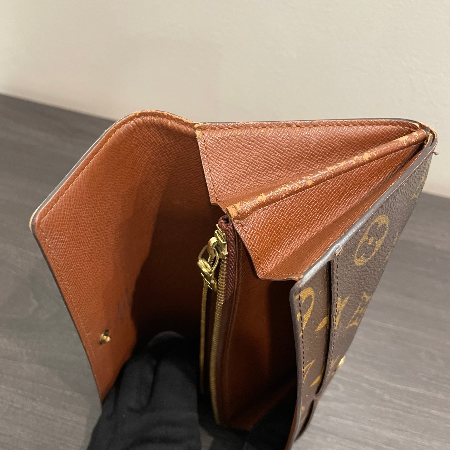 #115 LOUIS VUITTON Monogram Long Bifold Wallet with Dust Bag & Box