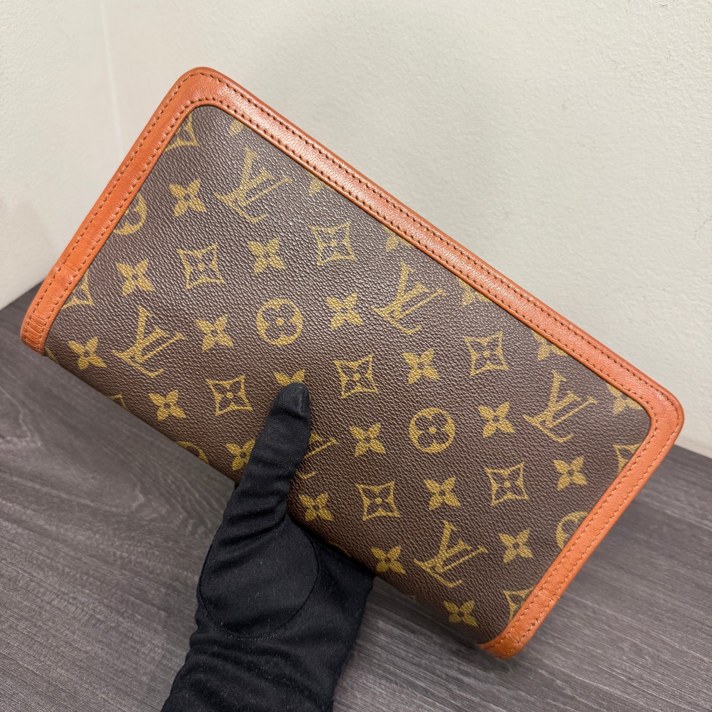 #1049 LOUIS VUITTON Monogram Dame (TOP PICK!)