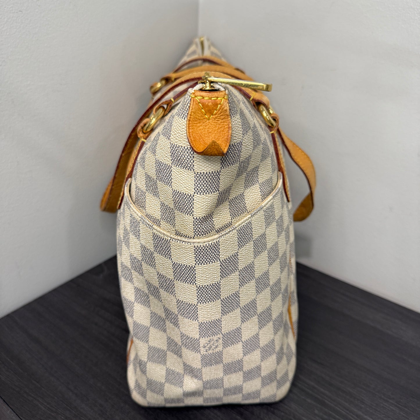 #1053 LOUIS VUITTON Damier Azur Totally MM (TOP PICK!)