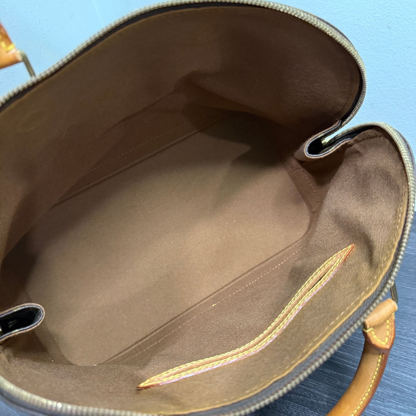 #1057 LOUIS VUITTON Monogram Alma (TOP PICK!)