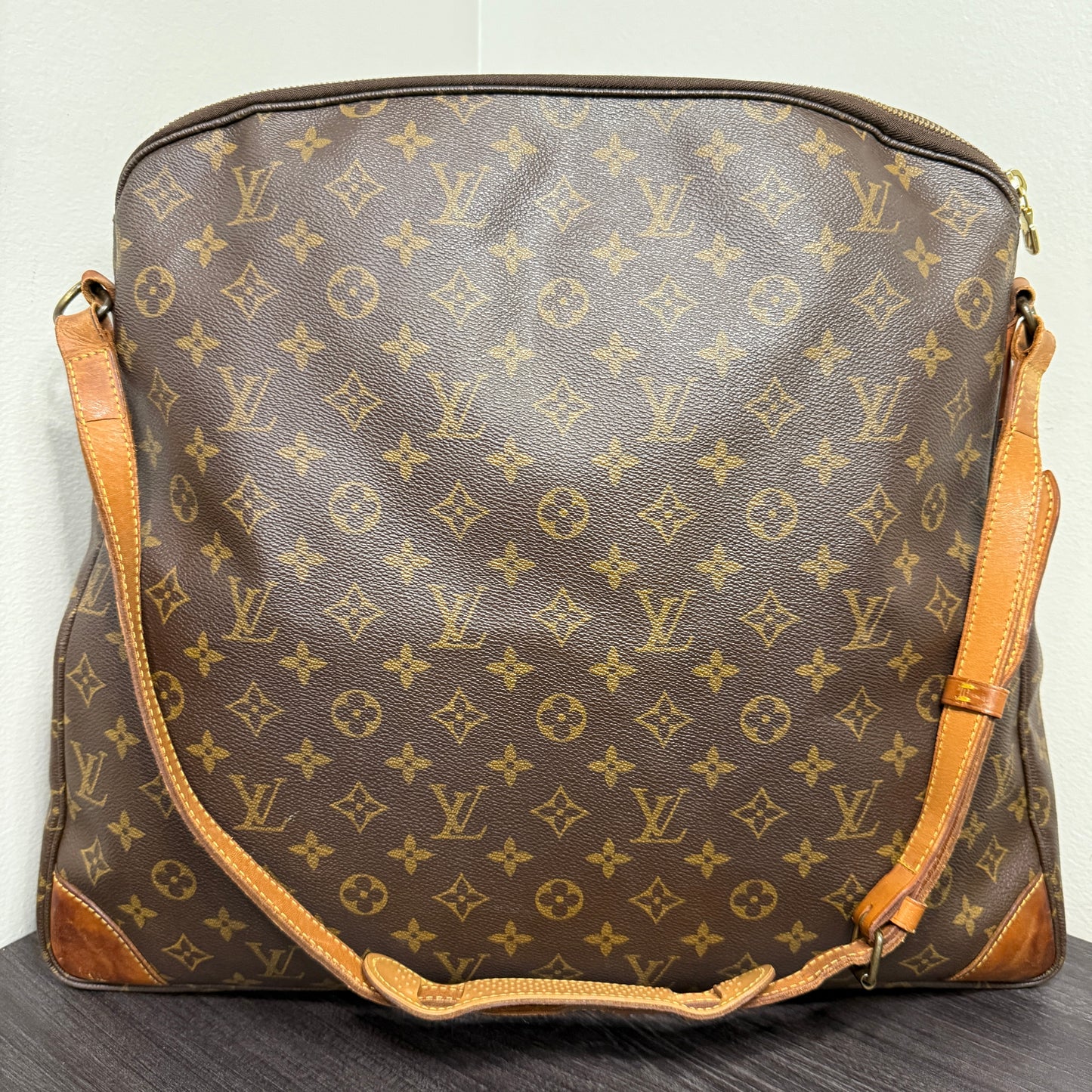 #1058 LOUIS VUITTON Monogram Sac Ballad