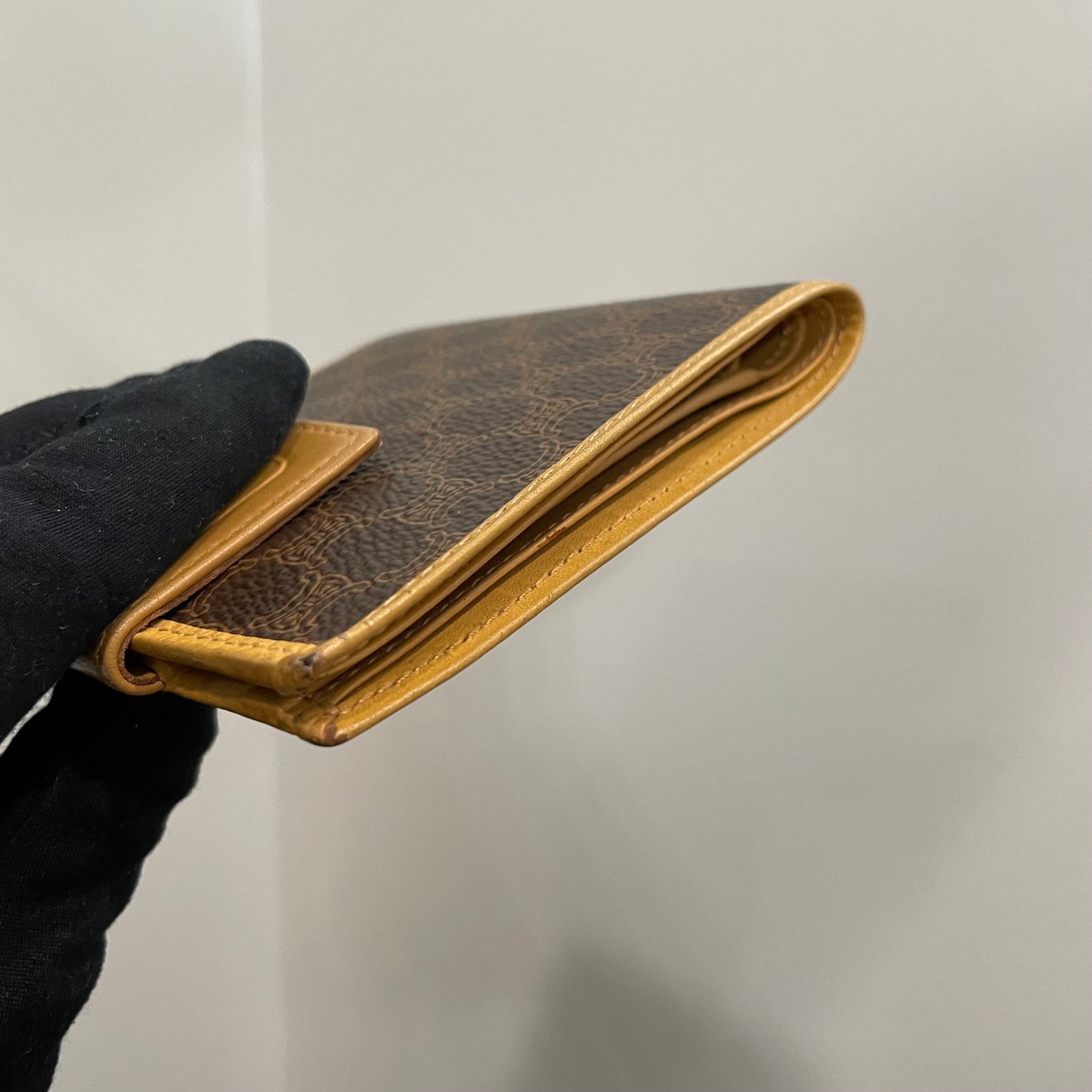 #152 CELINE Compact Wallet