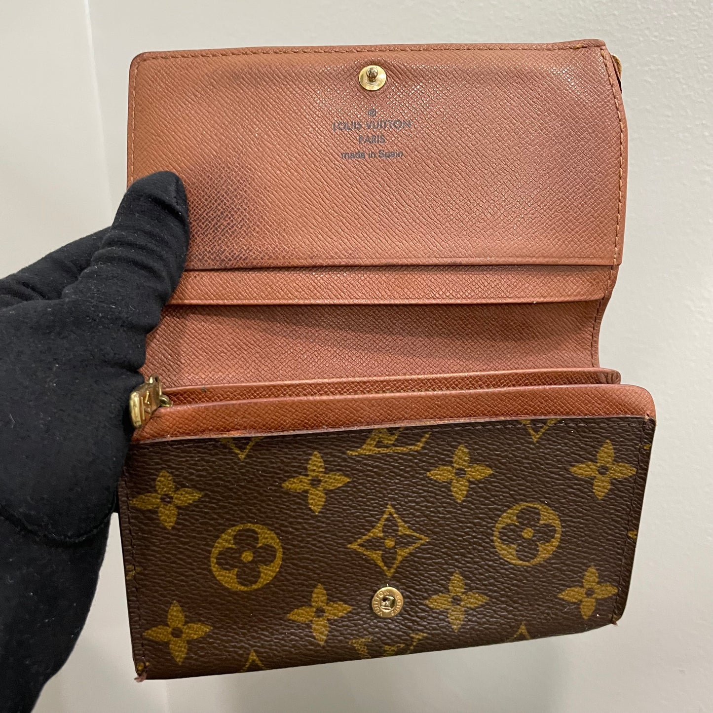 #161 LOUIS VUITTON Monogram Wallet