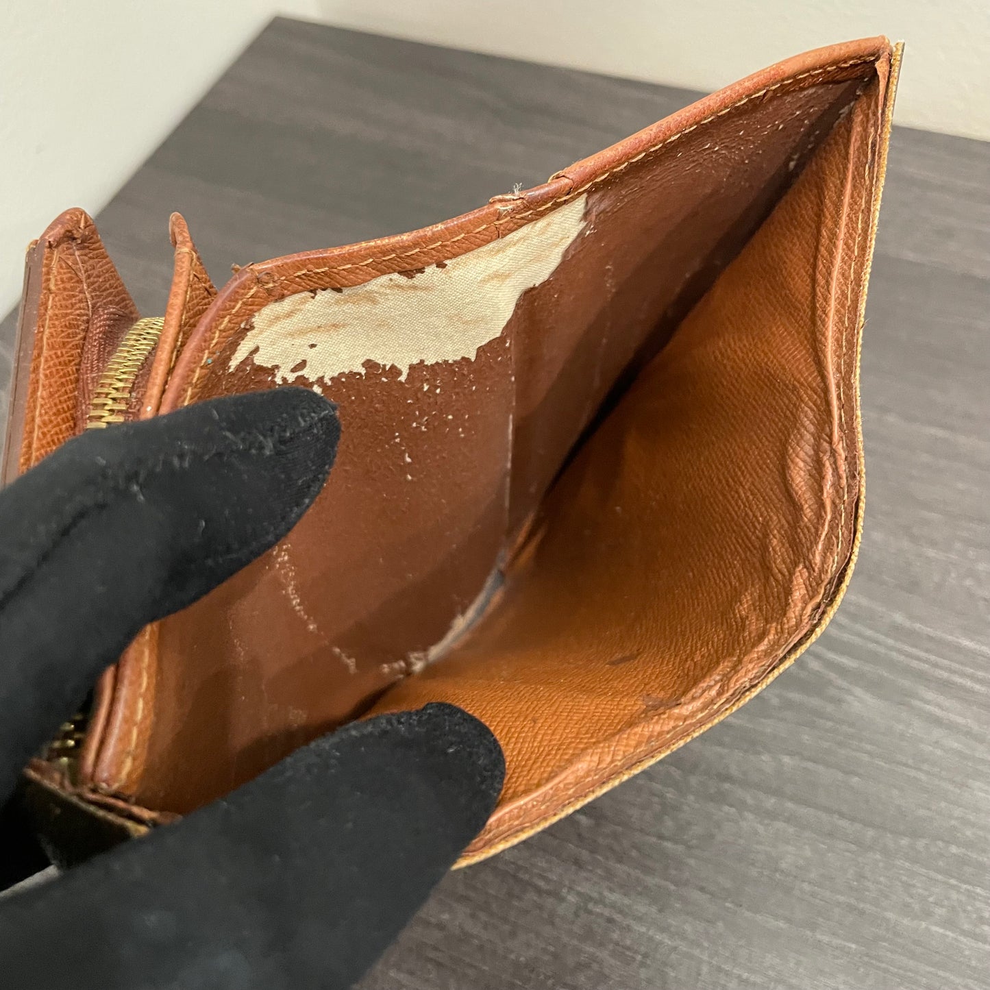 #161 LOUIS VUITTON Monogram Wallet