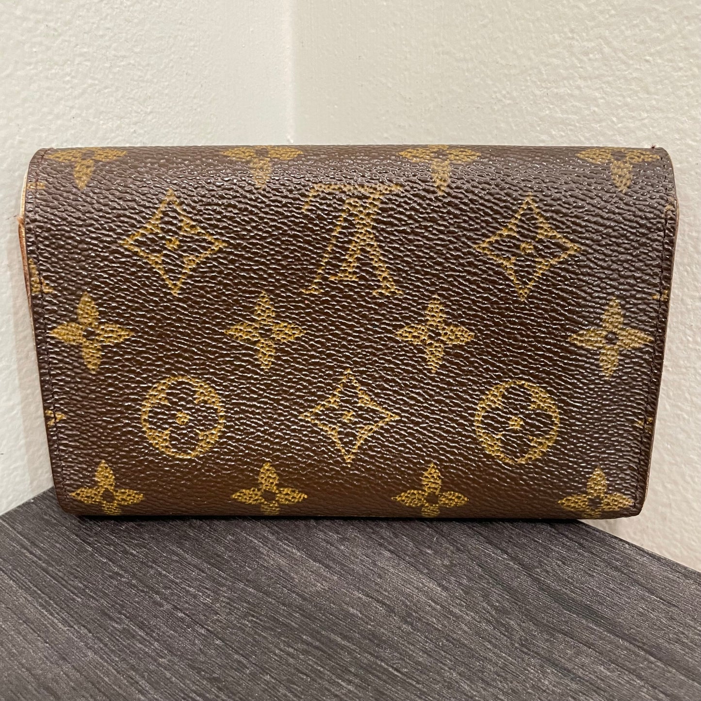 CLEARANCE #162 LOUIS VUITTON Monogram Wallet